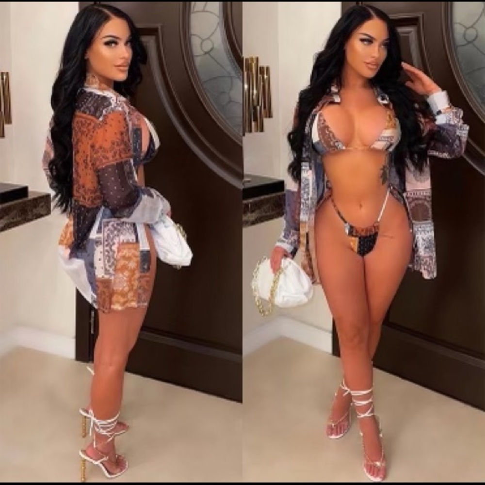 Three piece bikini set